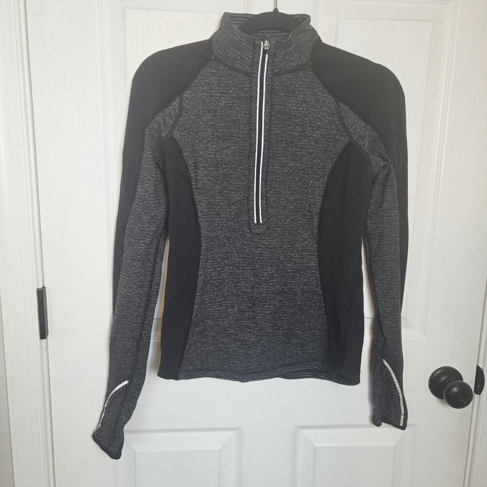 Lululemon Jacket U-Turn Small Gray Black 1/2 Zip Thumbholes Running Track Top